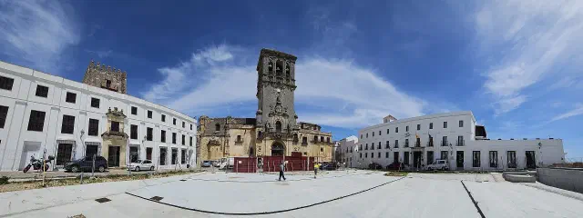 Plaza del Cabildo in Arcos de la Frontera met uitzicht over de Guadalete-vallei