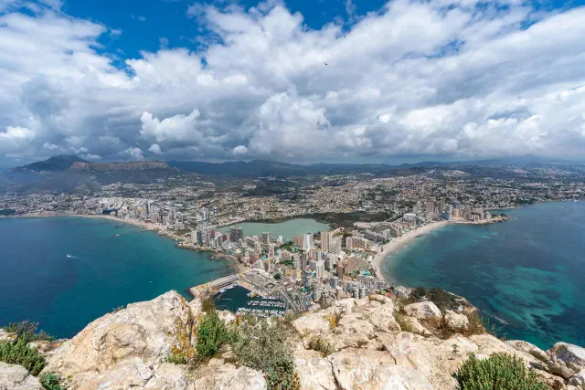 De Peñón de Ifach rots in Calpe aan de Costa Blanca