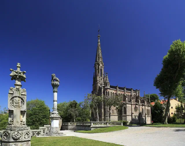 De Capilla-Panteon de Sobrellano in Comillas De Capilla-Panteon de Sobrellano in Comillas