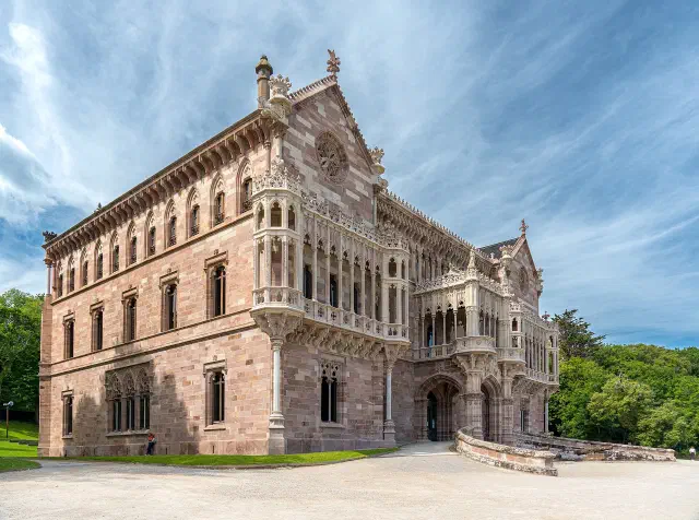 Het Palacio de Sobrellano in Comillas Het Palacio de Sobrellano in Comillas
