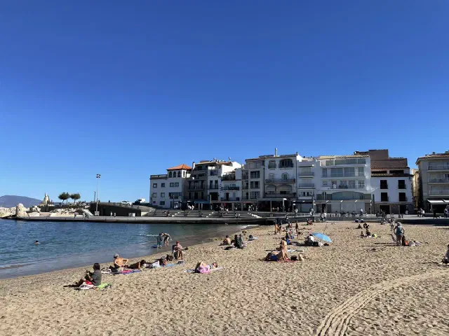 Een van de stranden in L'Escala